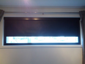 Store opaque-plus avec rail aluminium